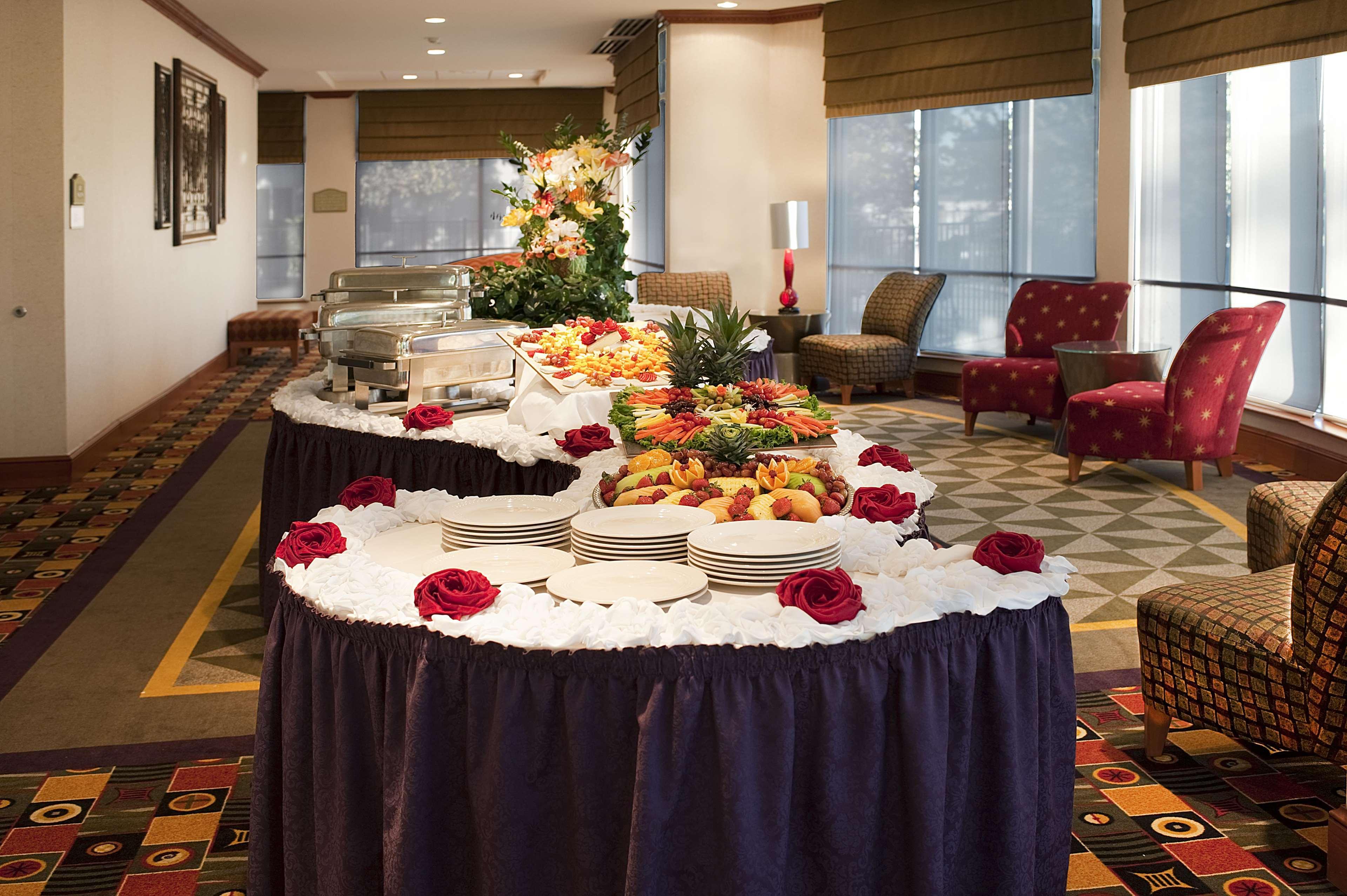 Hilton Garden Dfw Airport South Hotel 3*