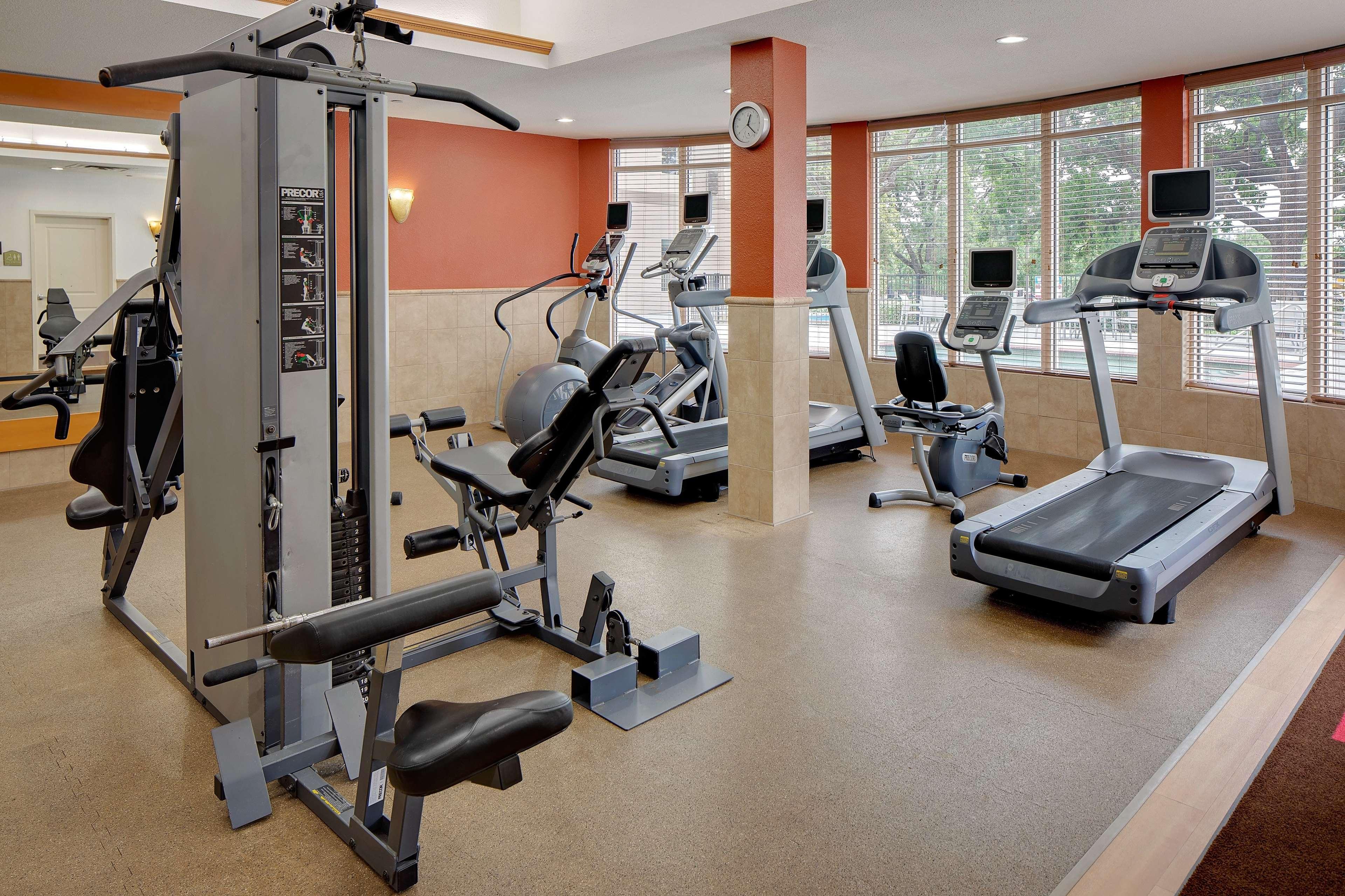 Hilton Garden Dfw Airport South 3*